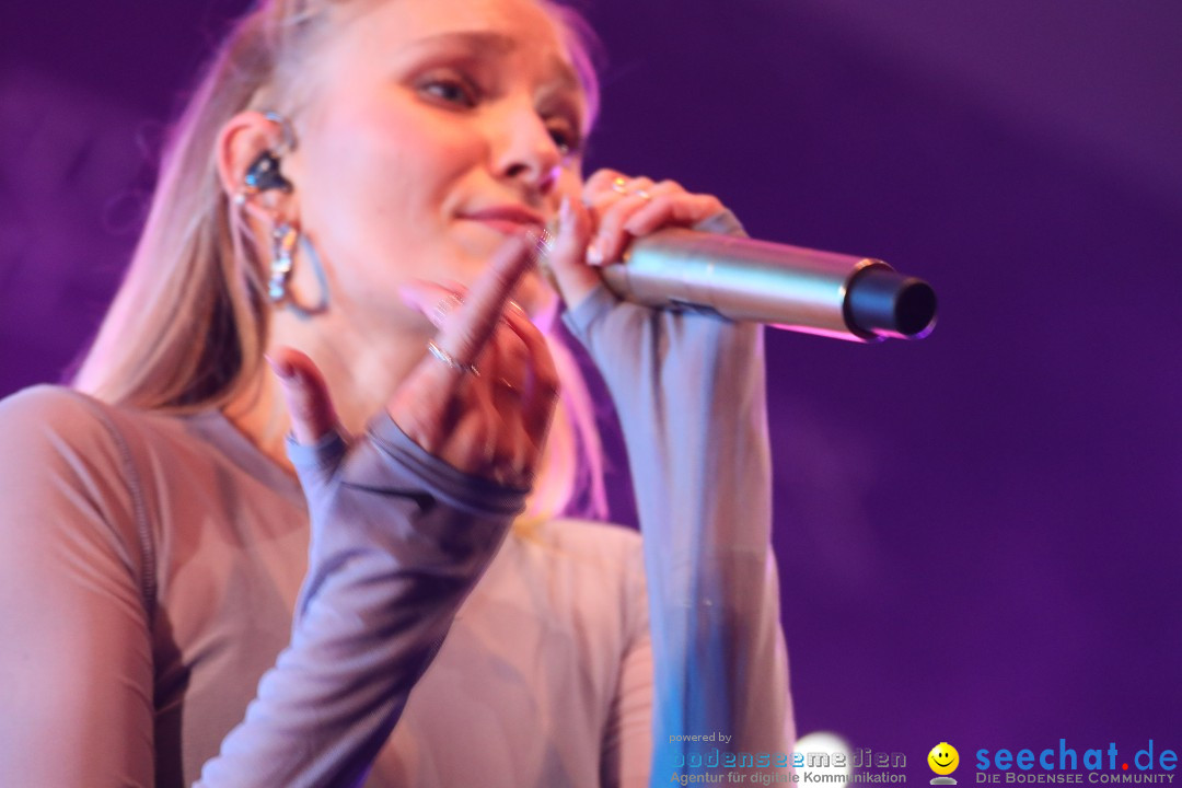 Glasperlenspiel Licht und Schatten Tour, Oberschwabenhalle: Ravensburg, 29.