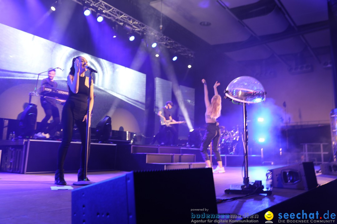 Glasperlenspiel Licht und Schatten Tour, Oberschwabenhalle: Ravensburg, 29.