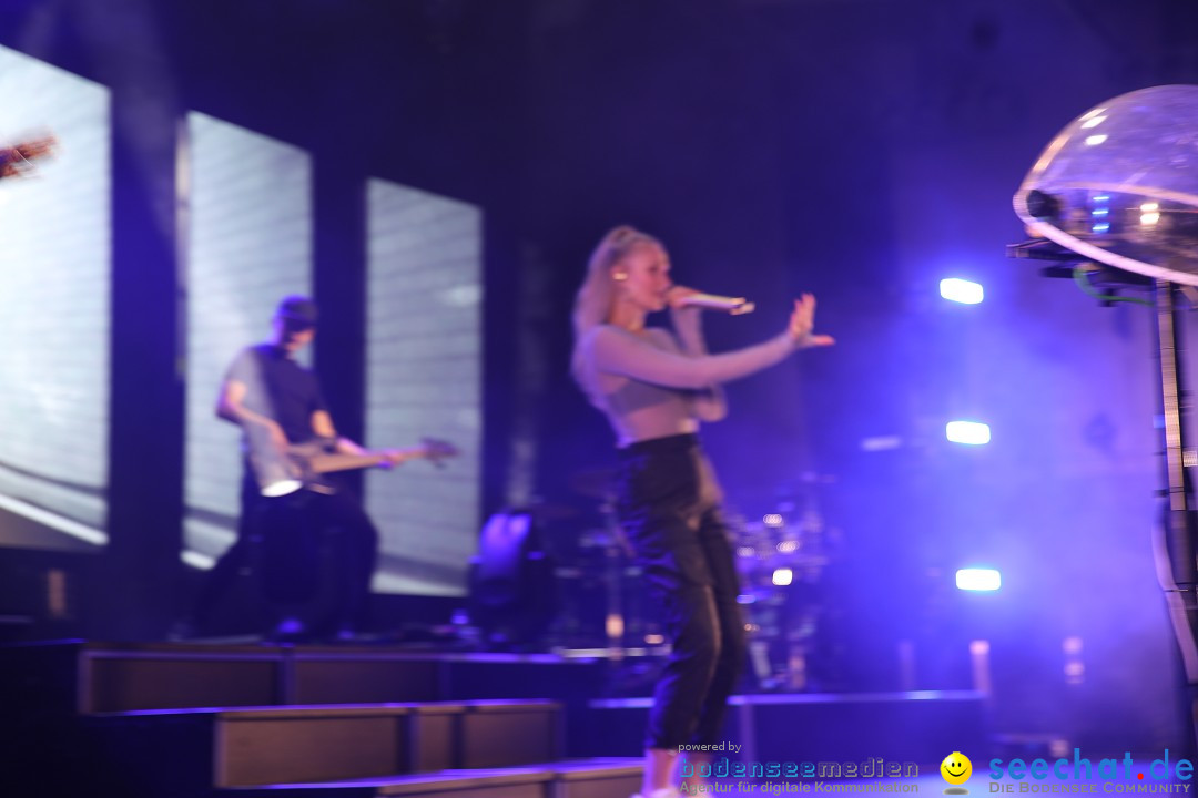 Glasperlenspiel Licht und Schatten Tour, Oberschwabenhalle: Ravensburg, 29.