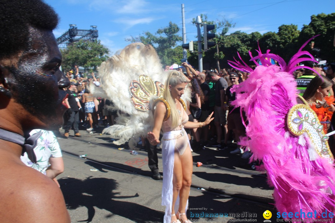 Street Parade 2022 mit dem Motto THINK: Zuerich, 13.08.2022