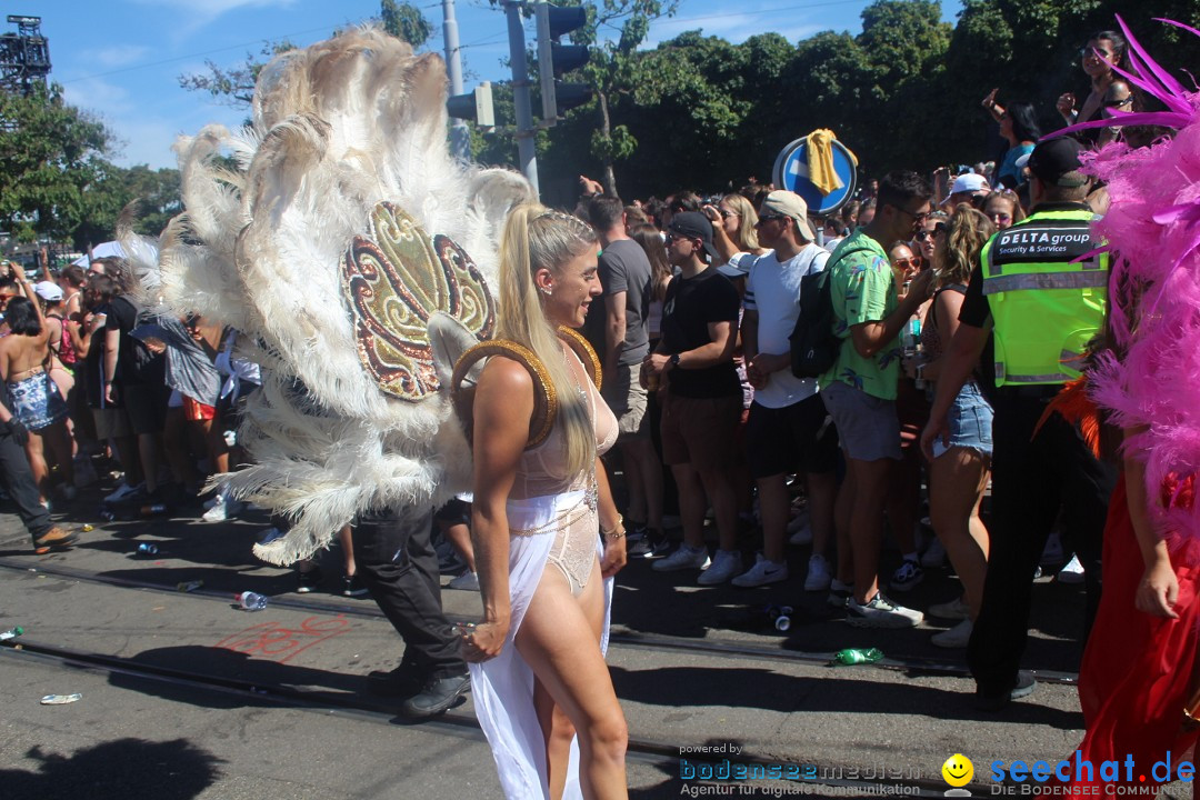 Street Parade 2022 mit dem Motto THINK: Zuerich, 13.08.2022