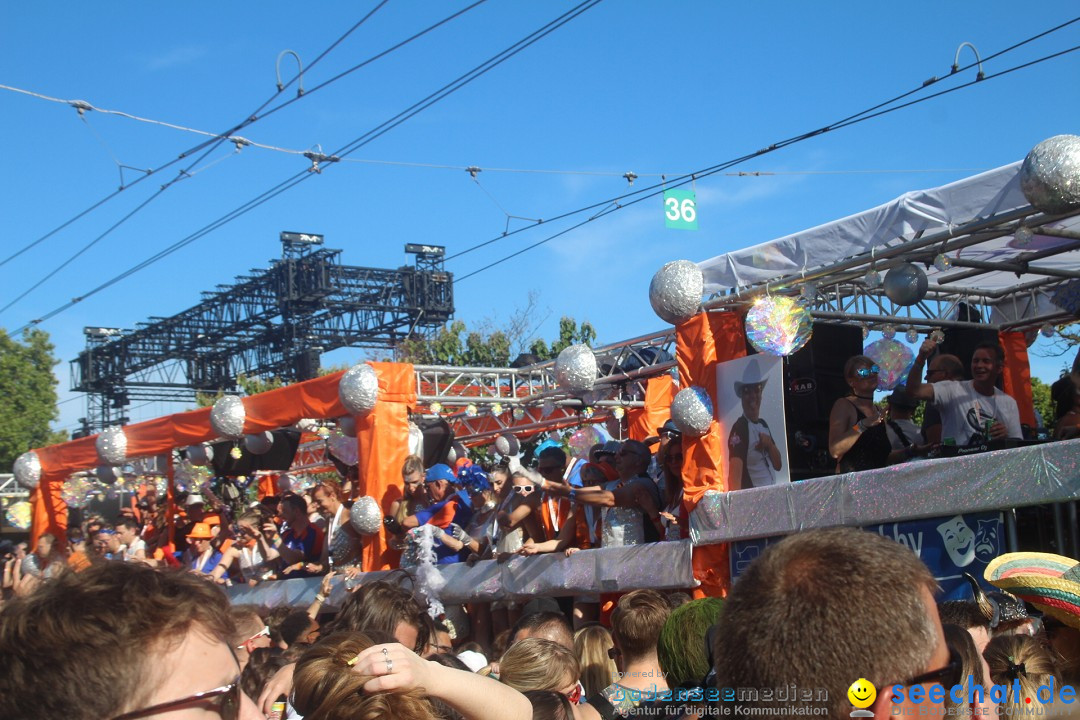 Street Parade 2022 mit dem Motto THINK: Zuerich, 13.08.2022