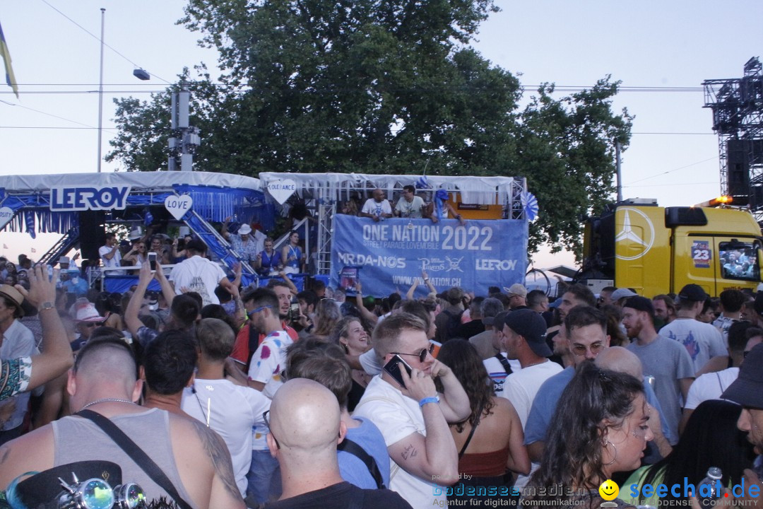 Street Parade 2022 mit dem Motto THINK: Zuerich, 13.08.2022