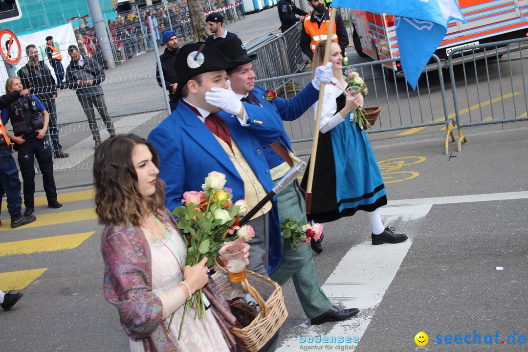 Sechselaeuten Umzug der Zuenfte: Zuerich, 17.04.2023