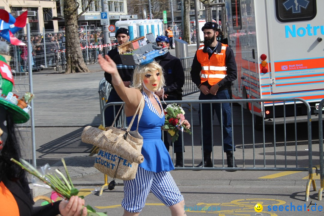 Sechselaeuten Umzug der Zuenfte: Zuerich, 17.04.2023