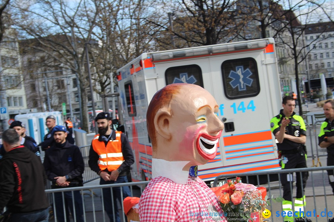 Sechselaeuten Umzug der Zuenfte: Zuerich, 17.04.2023