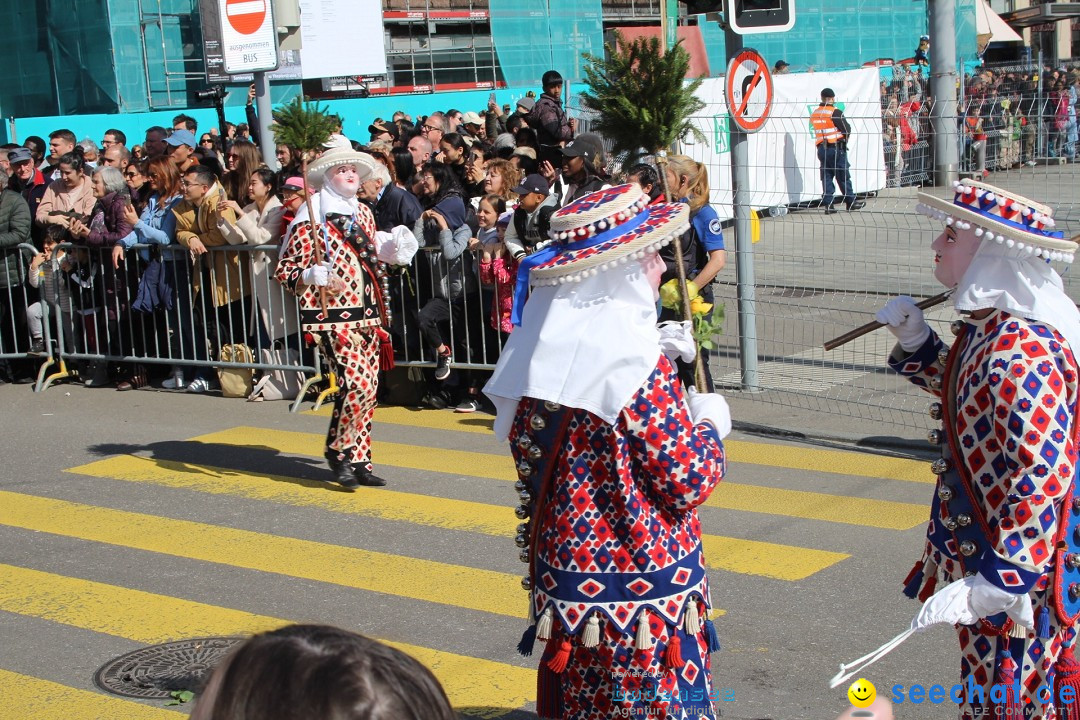 Sechselaeuten Umzug der Zuenfte: Zuerich, 17.04.2023