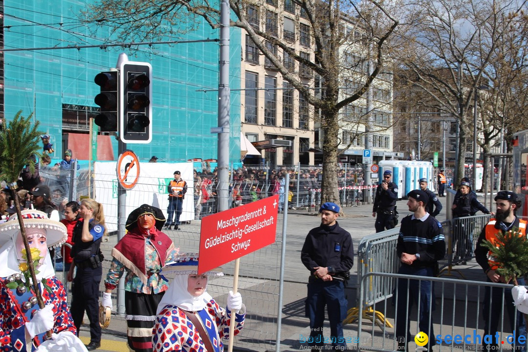 Sechselaeuten Umzug der Zuenfte: Zuerich, 17.04.2023