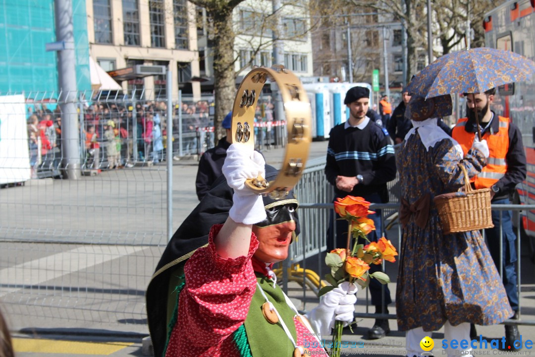 Sechselaeuten Umzug der Zuenfte: Zuerich, 17.04.2023