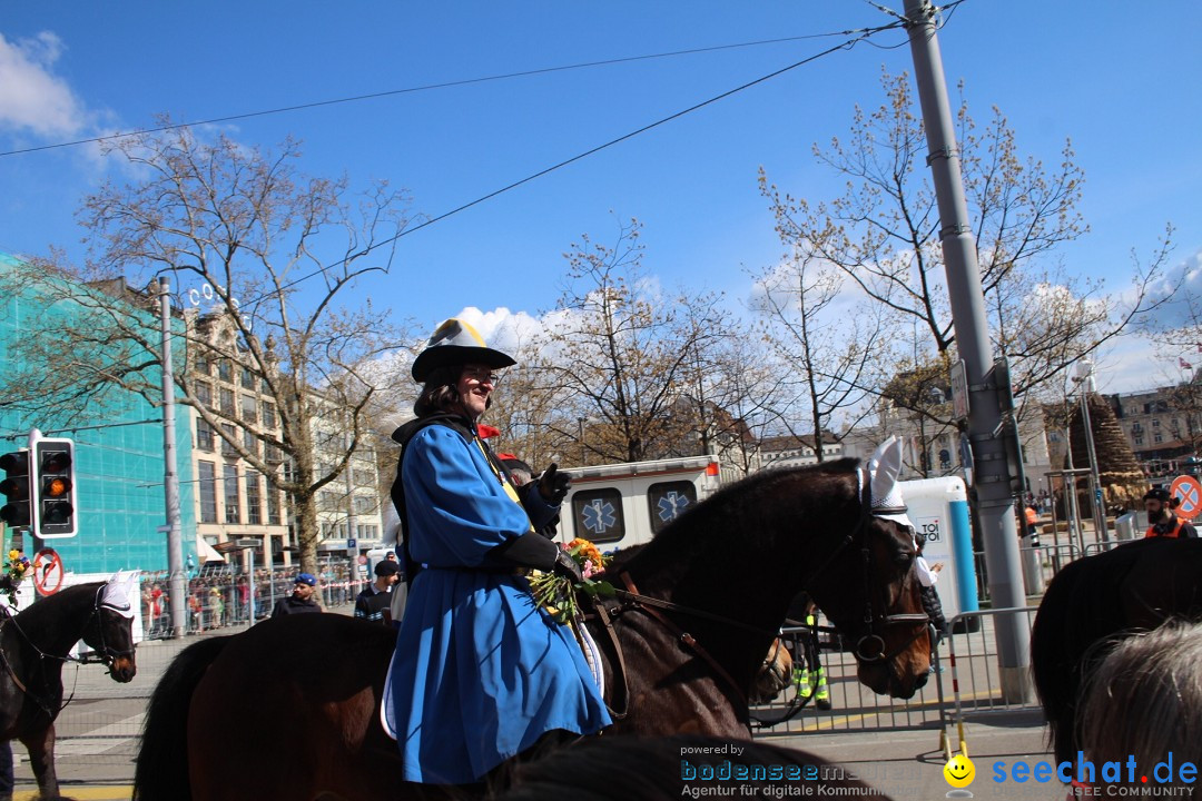 Sechselaeuten Umzug der Zuenfte: Zuerich, 17.04.2023