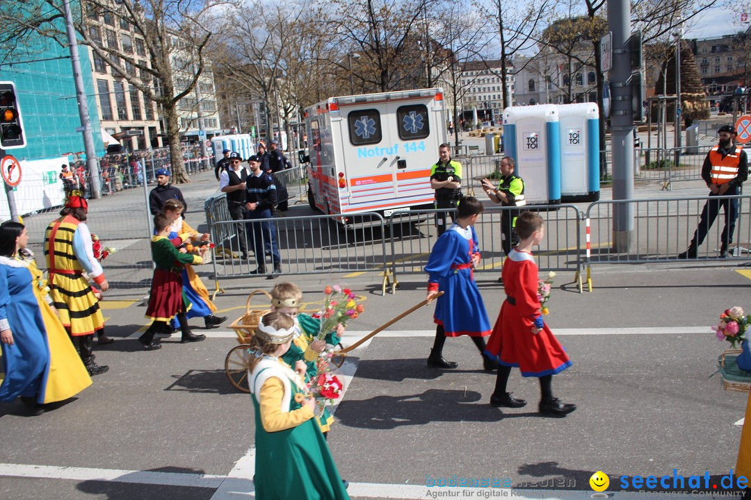 Sechselaeuten Umzug der Zuenfte: Zuerich, 17.04.2023