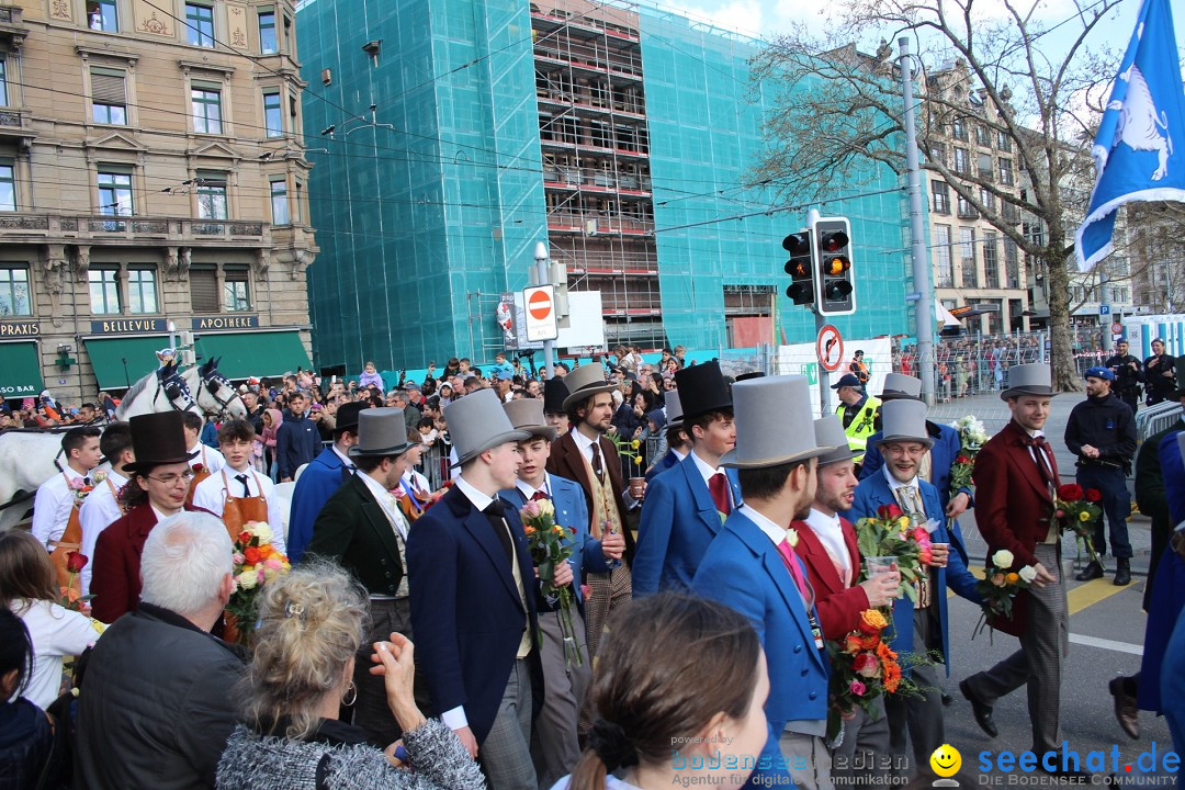 Sechselaeuten Umzug der Zuenfte: Zuerich, 17.04.2023