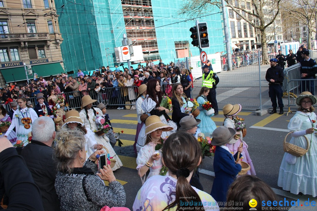 Sechselaeuten Umzug der Zuenfte: Zuerich, 17.04.2023