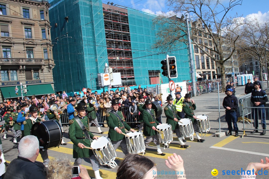 Sechselaeuten Umzug der Zuenfte: Zuerich, 17.04.2023