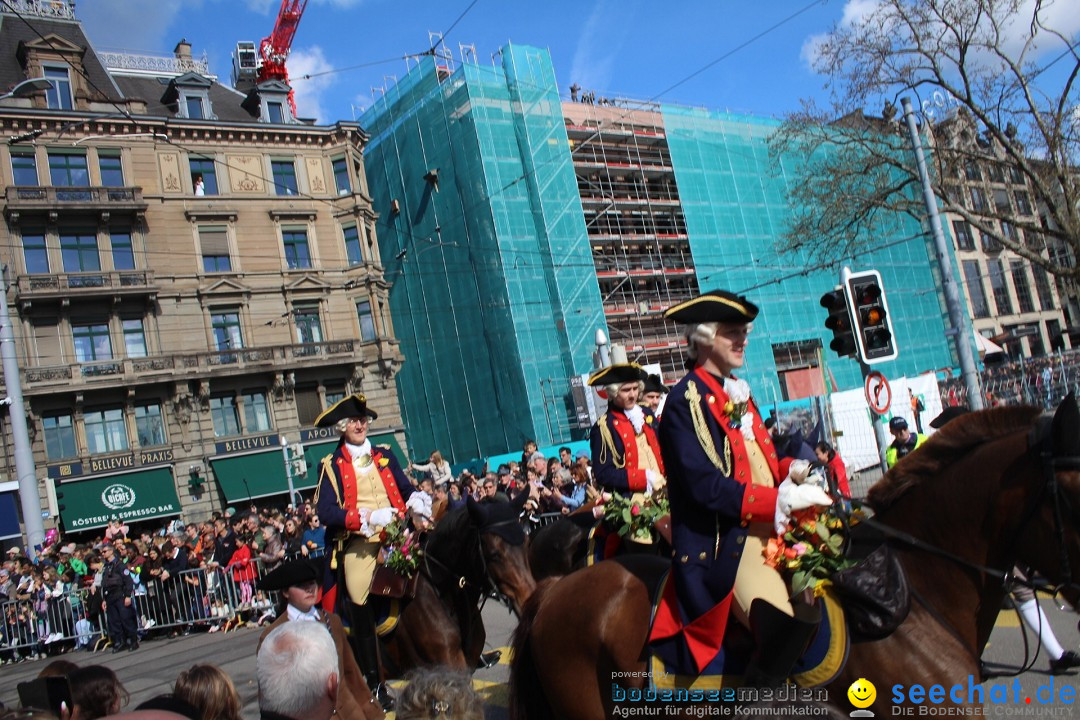 Sechselaeuten Umzug der Zuenfte: Zuerich, 17.04.2023