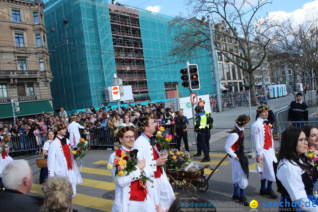 Sechselaeuten Umzug der Zuenfte: Zuerich, 17.04.2023