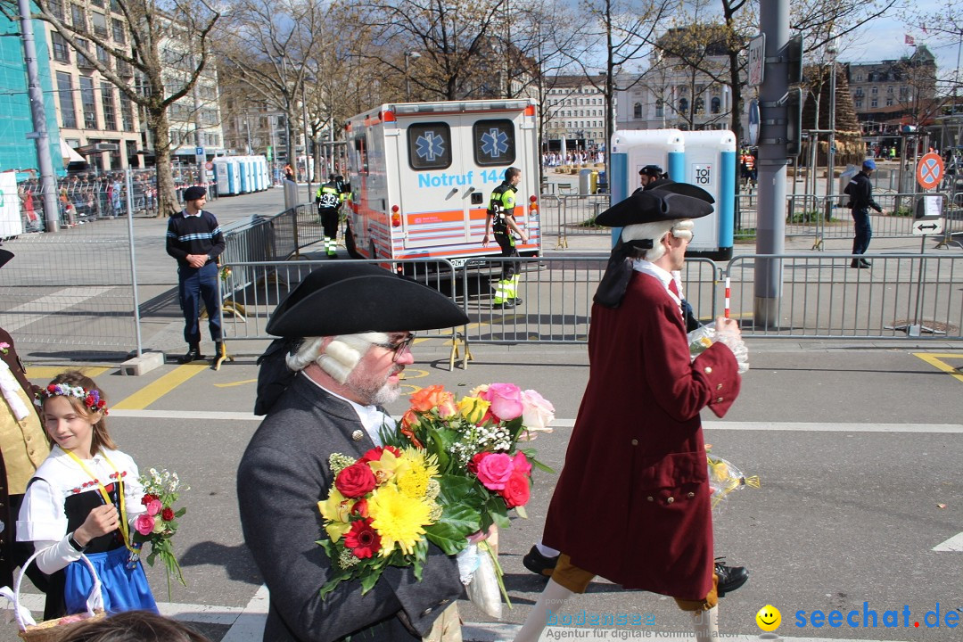 Sechselaeuten Umzug der Zuenfte: Zuerich, 17.04.2023