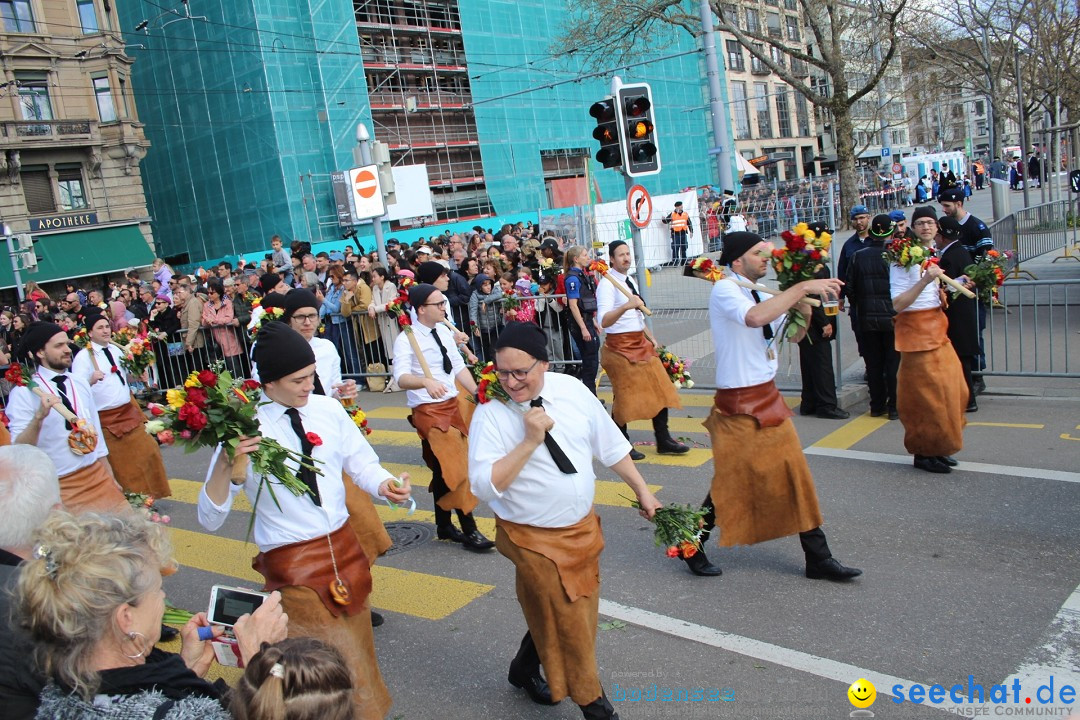 Sechselaeuten Umzug der Zuenfte: Zuerich, 17.04.2023