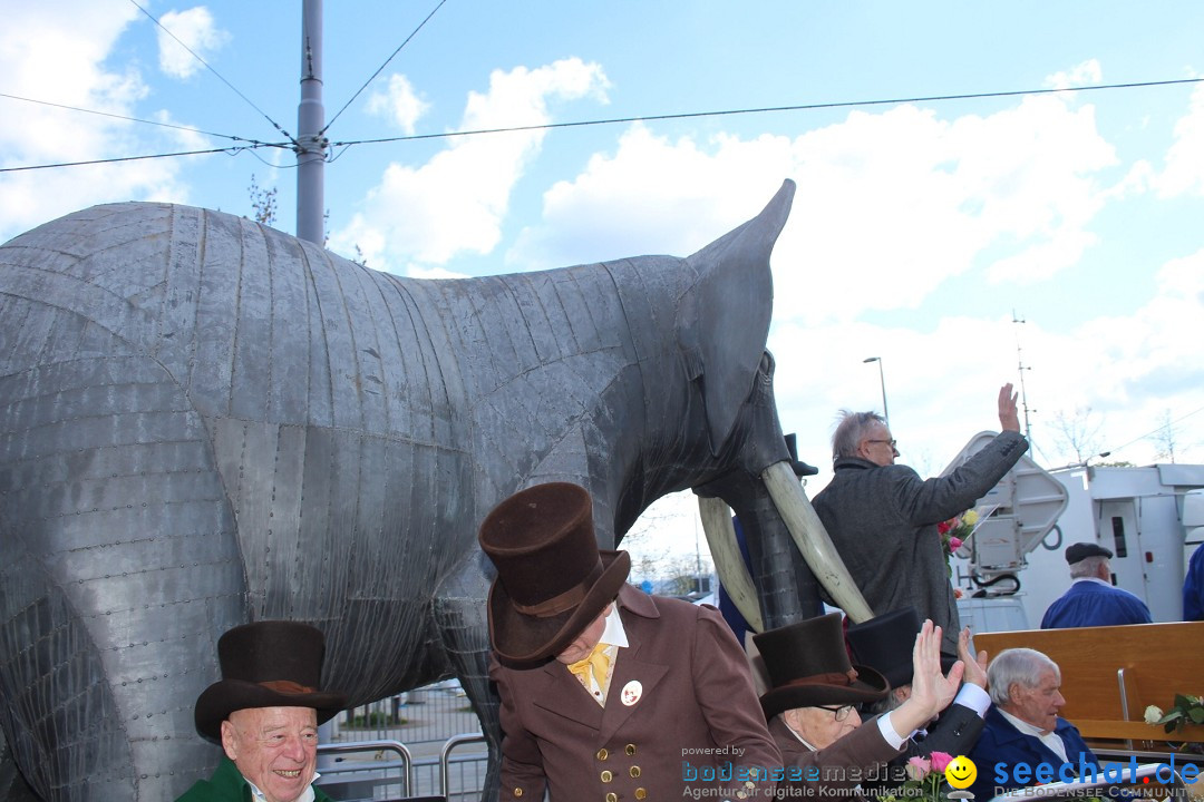 Sechselaeuten Umzug der Zuenfte: Zuerich, 17.04.2023