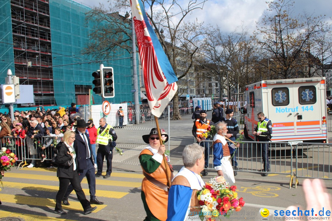 Sechselaeuten Umzug der Zuenfte: Zuerich, 17.04.2023