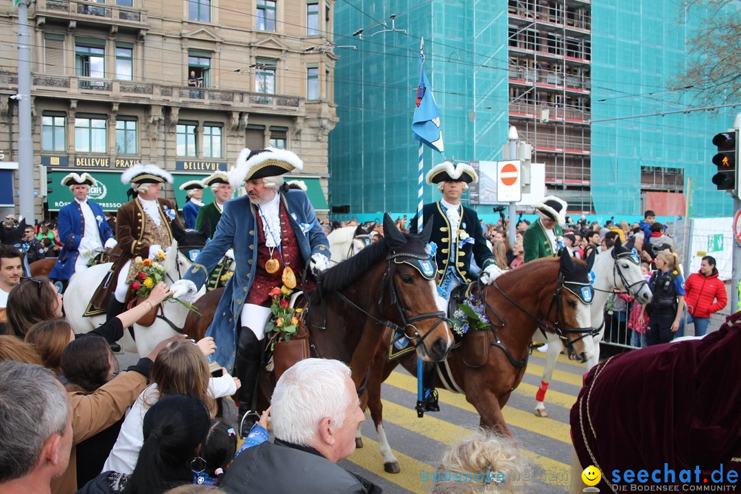 Sechselaeuten Umzug der Zuenfte: Zuerich, 17.04.2023