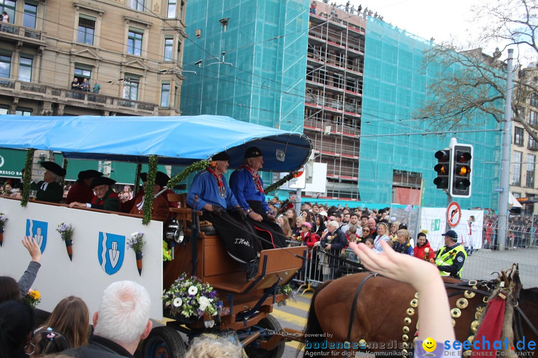 Sechselaeuten Umzug der Zuenfte: Zuerich, 17.04.2023