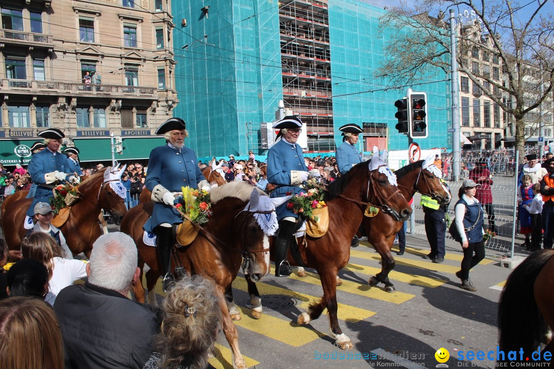 Sechselaeuten Umzug der Zuenfte: Zuerich, 17.04.2023