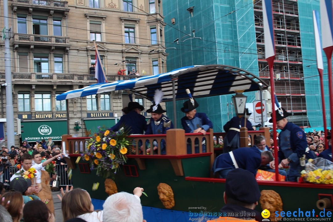 Sechselaeuten Umzug der Zuenfte: Zuerich, 17.04.2023