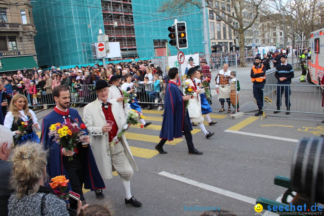 Sechselaeuten Umzug der Zuenfte: Zuerich, 17.04.2023