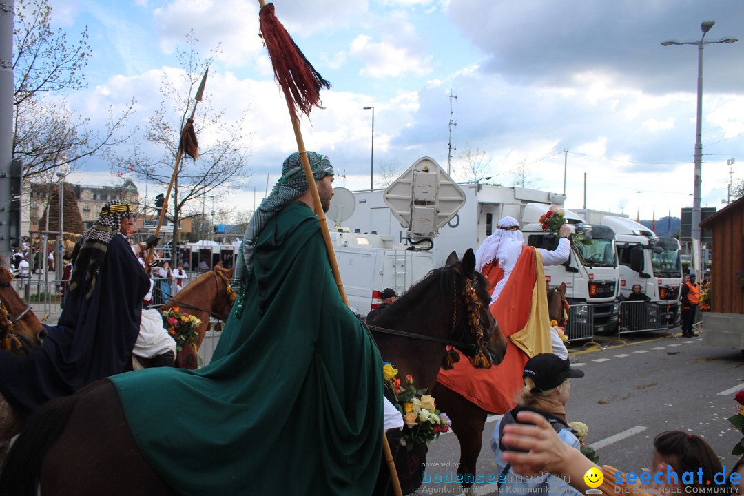 Sechselaeuten Umzug der Zuenfte: Zuerich, 17.04.2023