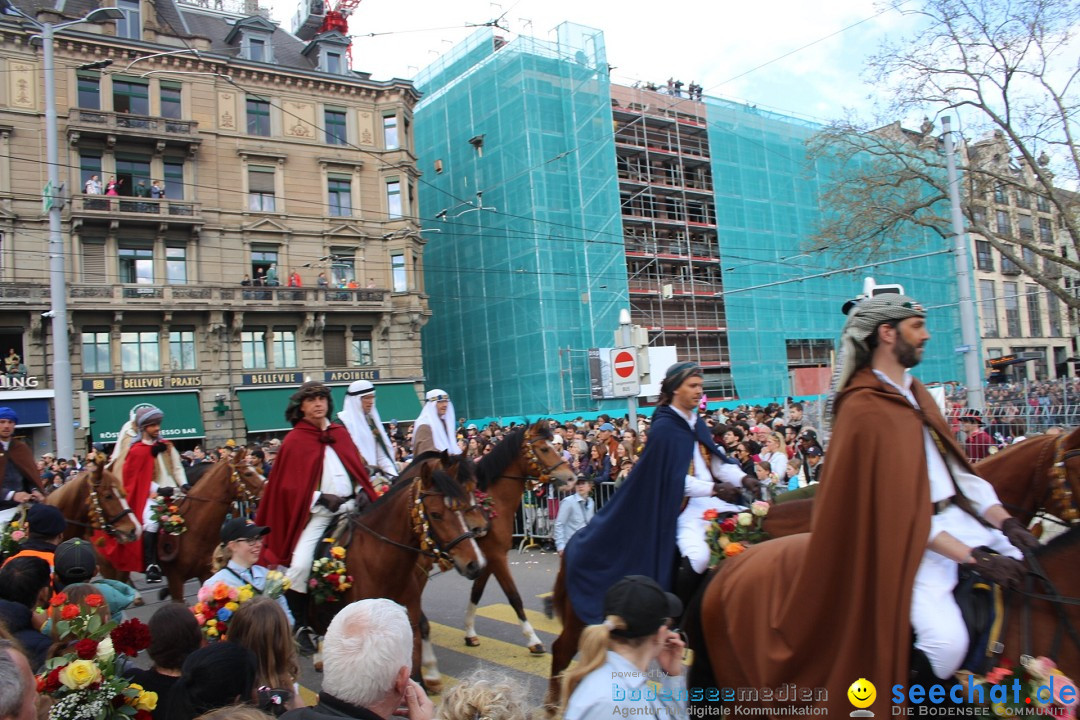 Sechselaeuten Umzug der Zuenfte: Zuerich, 17.04.2023