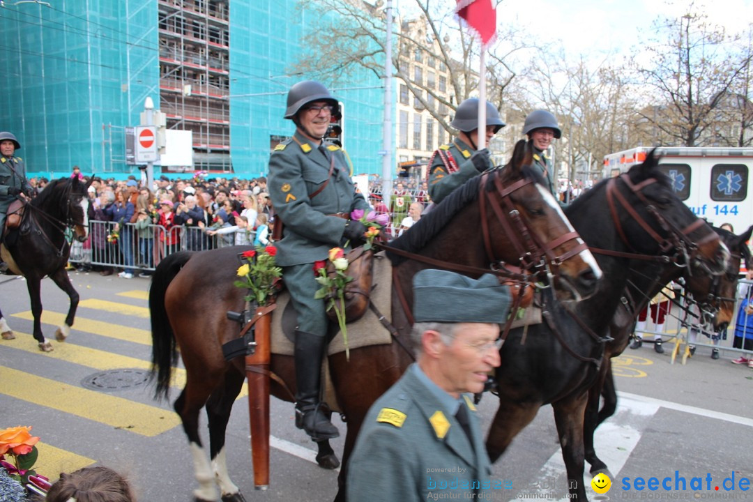 Sechselaeuten Umzug der Zuenfte: Zuerich, 17.04.2023