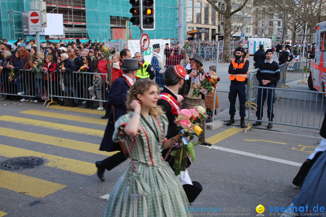 Sechselaeuten Umzug der Zuenfte: Zuerich, 17.04.2023