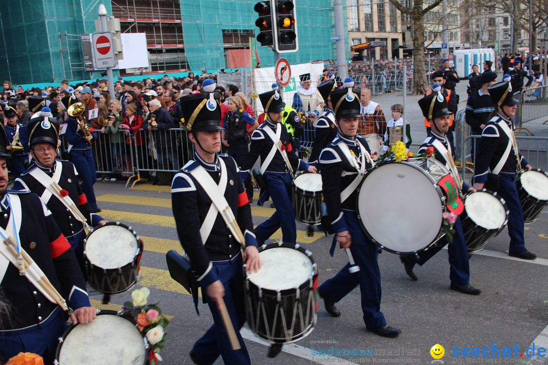 Sechselaeuten Umzug der Zuenfte: Zuerich, 17.04.2023