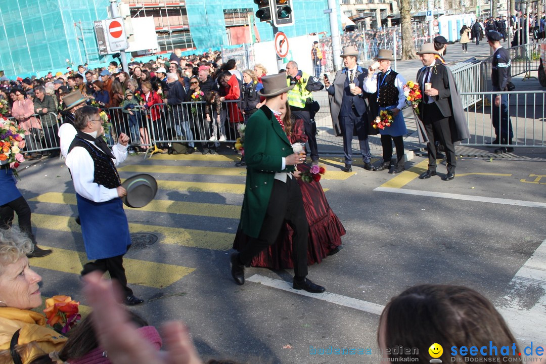 Sechselaeuten Umzug der Zuenfte: Zuerich, 17.04.2023