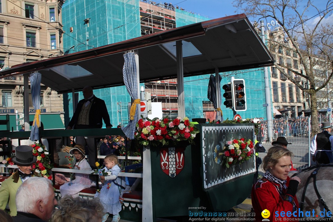 Sechselaeuten Umzug der Zuenfte: Zuerich, 17.04.2023