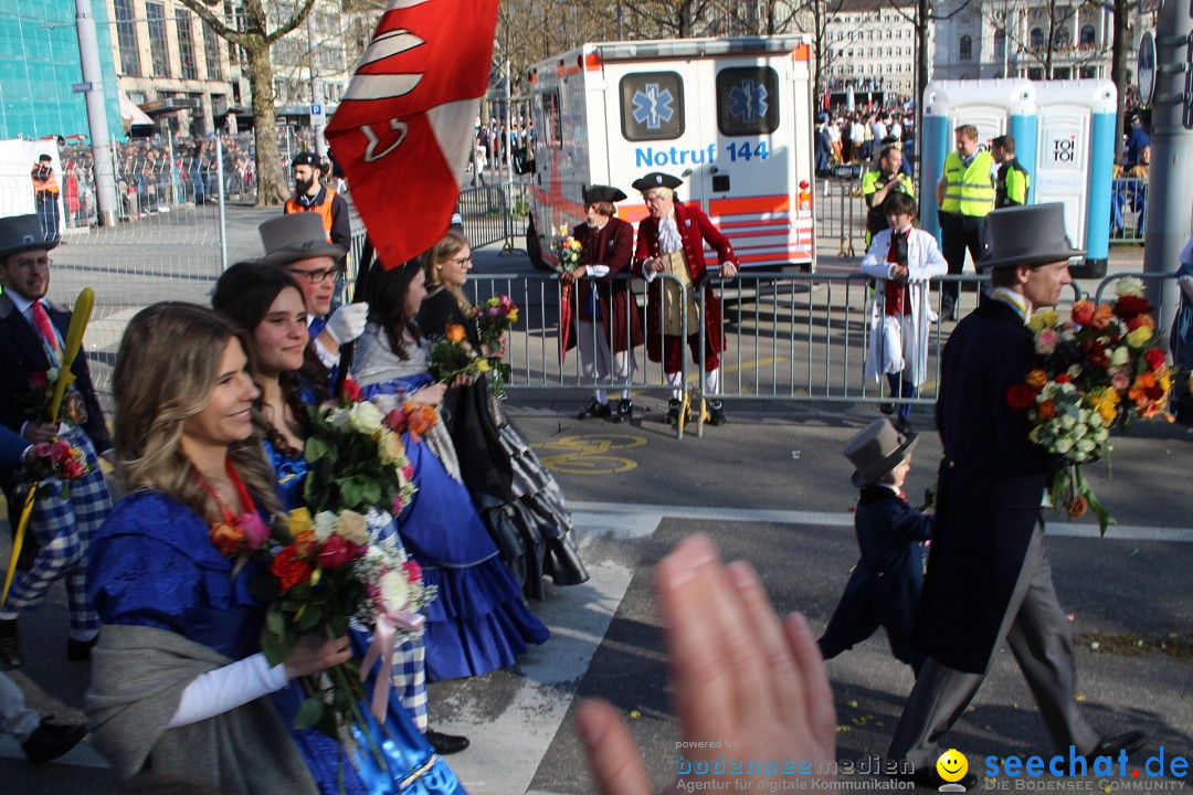 Sechselaeuten Umzug der Zuenfte: Zuerich, 17.04.2023