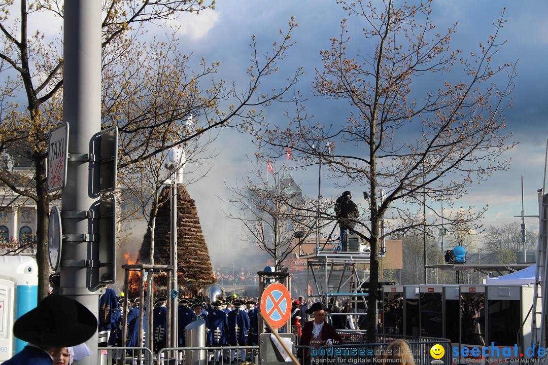 Sechselaeuten Umzug der Zuenfte: Zuerich, 17.04.2023