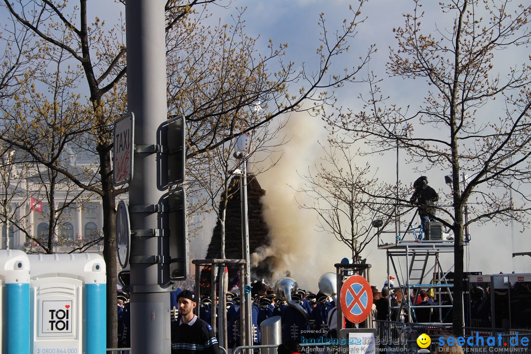 Sechselaeuten Umzug der Zuenfte: Zuerich, 17.04.2023