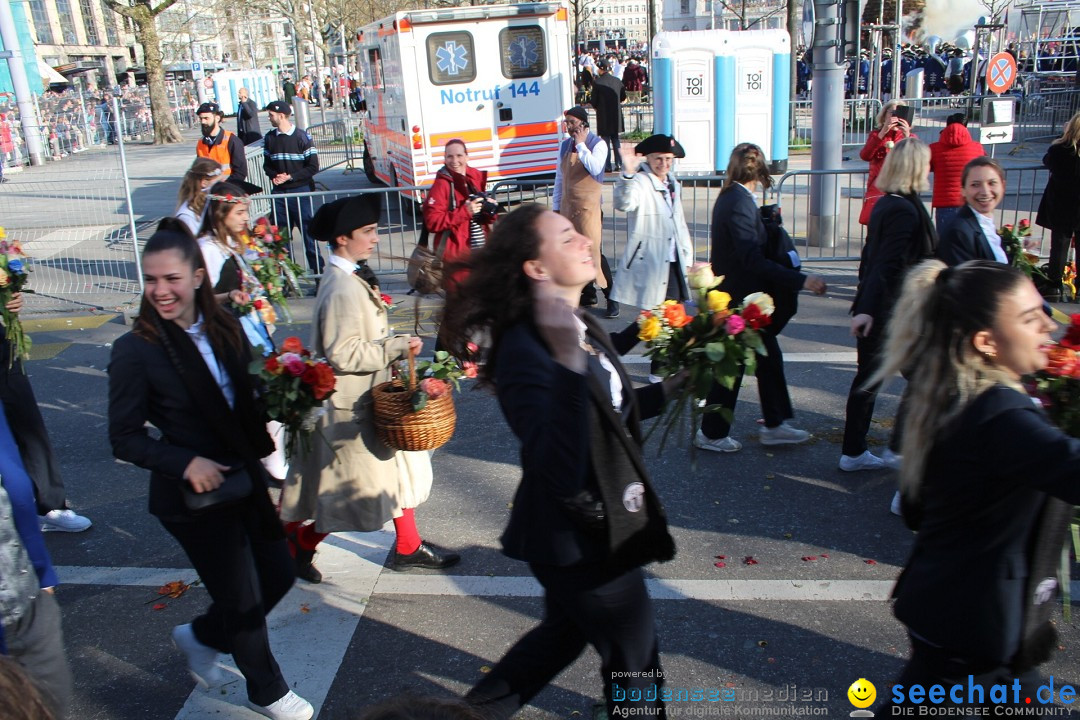 Sechselaeuten Umzug der Zuenfte: Zuerich, 17.04.2023