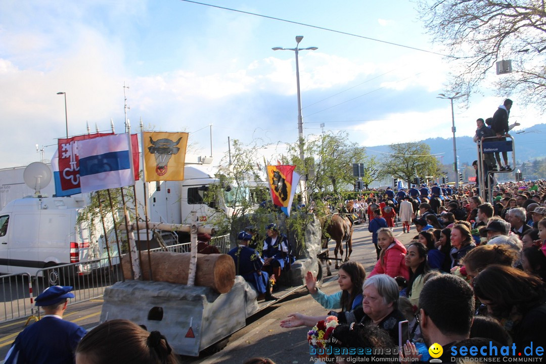 Sechselaeuten Umzug der Zuenfte: Zuerich, 17.04.2023