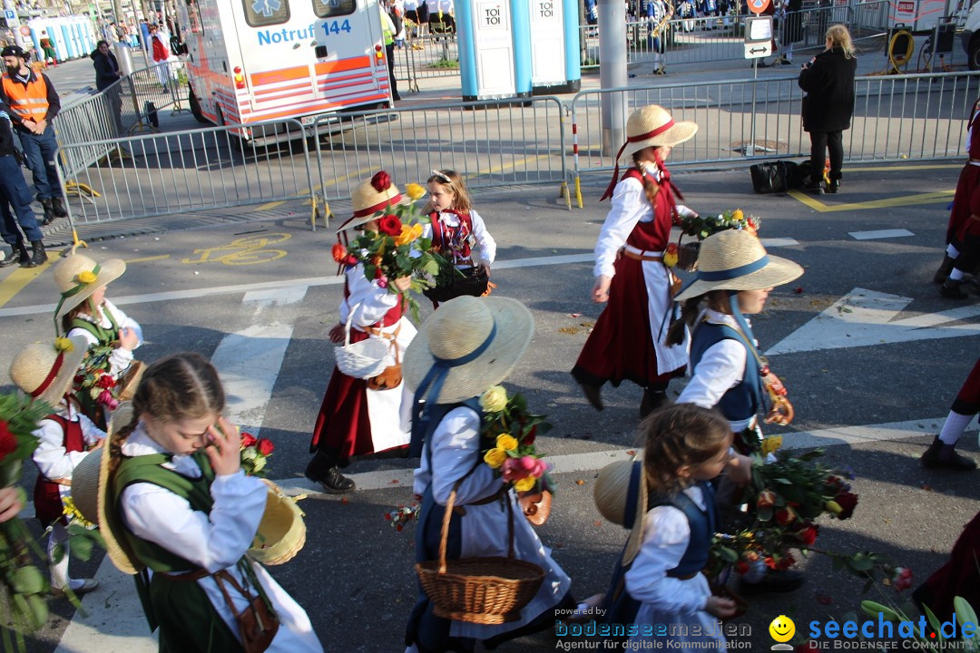 Sechselaeuten Umzug der Zuenfte: Zuerich, 17.04.2023