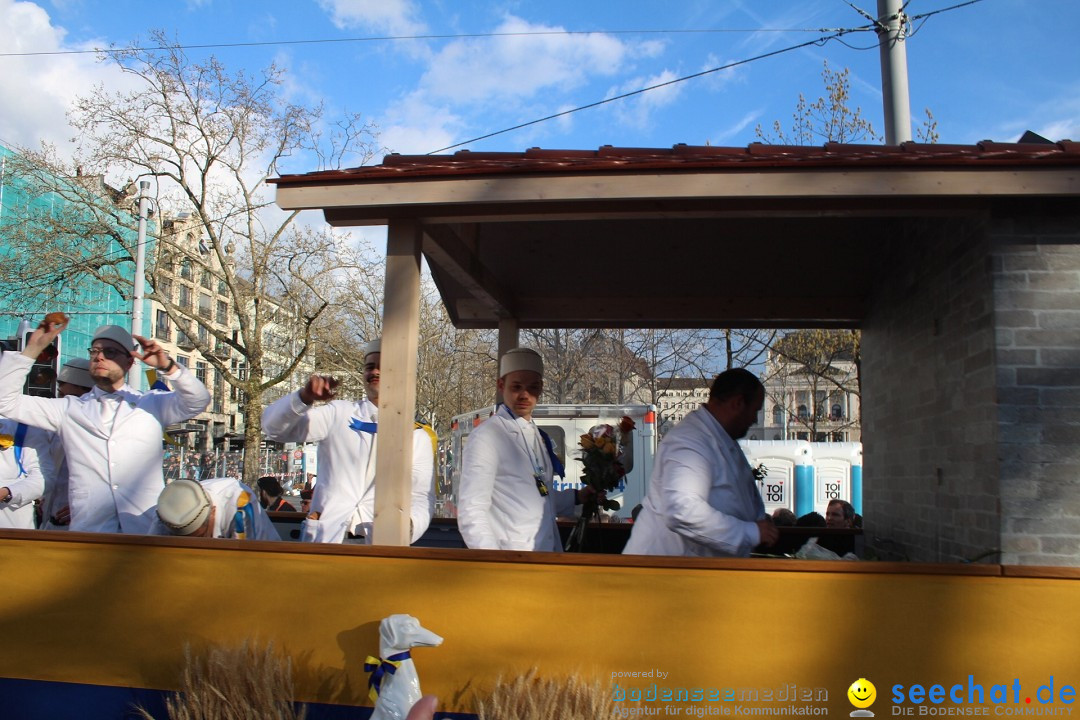 Sechselaeuten Umzug der Zuenfte: Zuerich, 17.04.2023