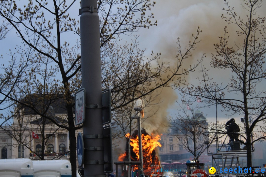 Sechselaeuten Umzug der Zuenfte: Zuerich, 17.04.2023