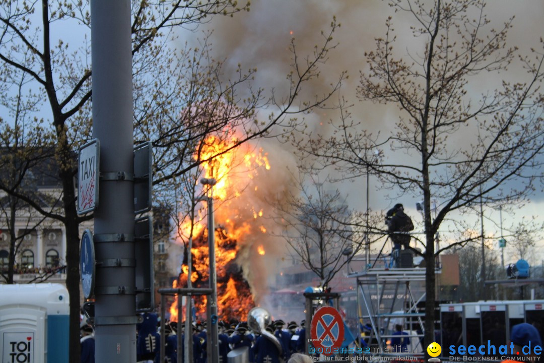 Sechselaeuten Umzug der Zuenfte: Zuerich, 17.04.2023