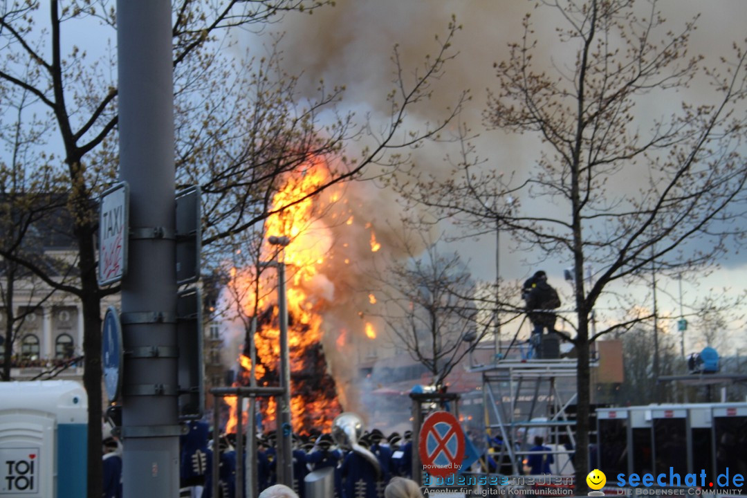 Sechselaeuten Umzug der Zuenfte: Zuerich, 17.04.2023