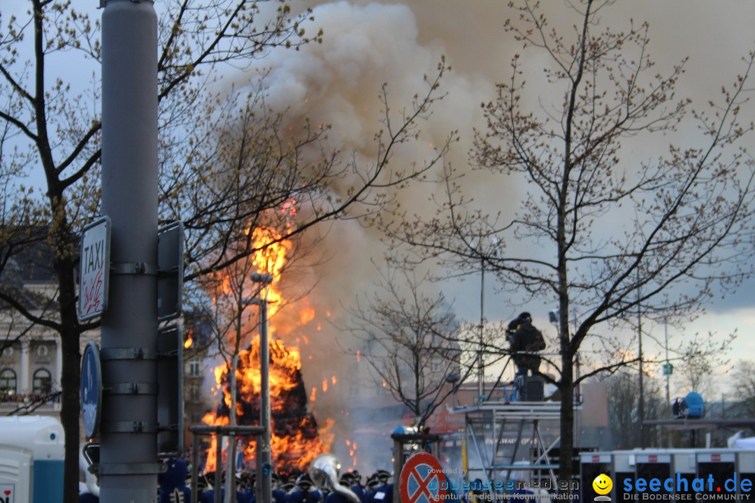 Sechselaeuten Umzug der Zuenfte: Zuerich, 17.04.2023