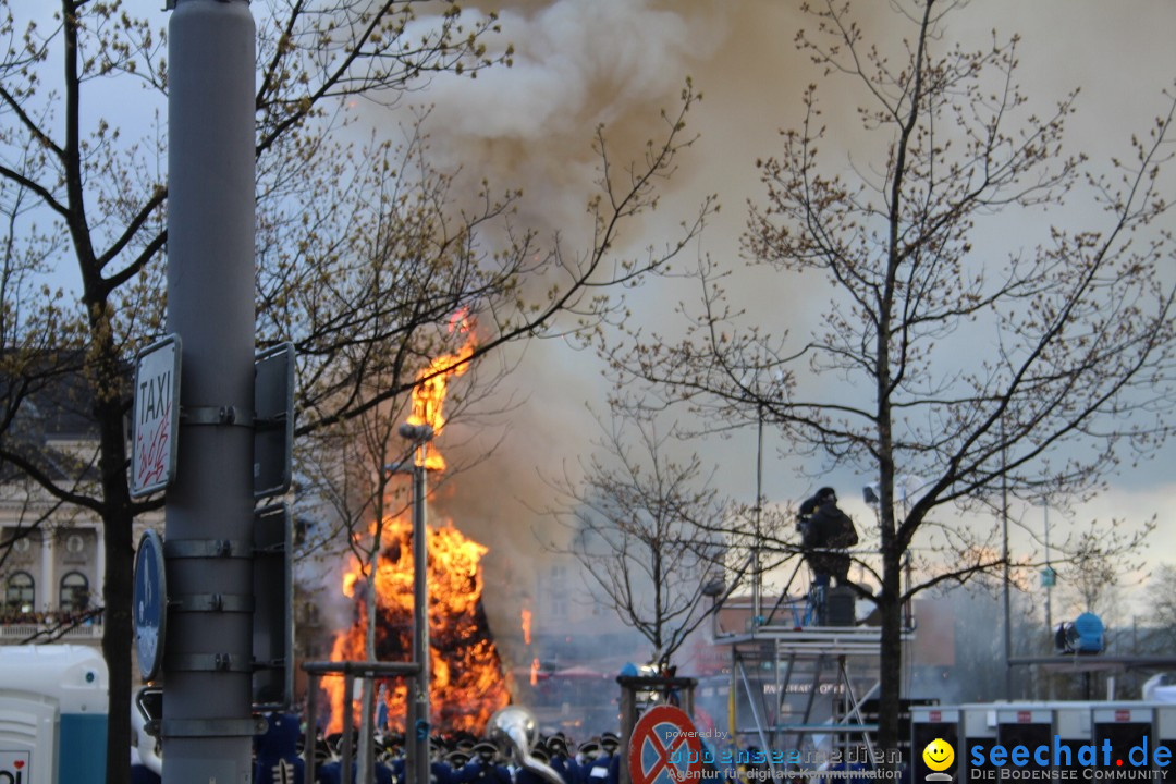 Sechselaeuten Umzug der Zuenfte: Zuerich, 17.04.2023