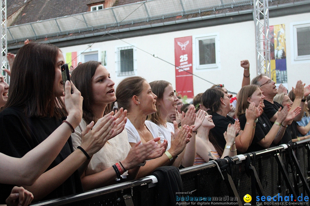 LOTTE und Kids Of Adelaide: Friedrichshafen am Bodensee, 08.07.2023