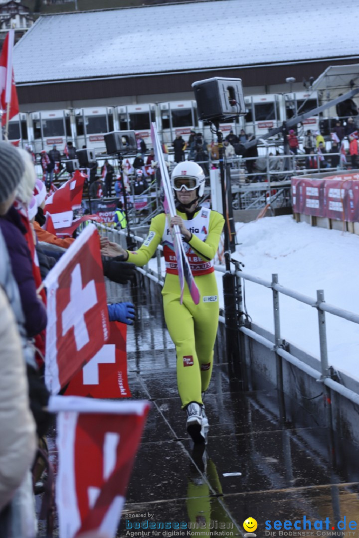 FIS SKISPRUNG WELTCUP: Engelberg, 17.12.2023